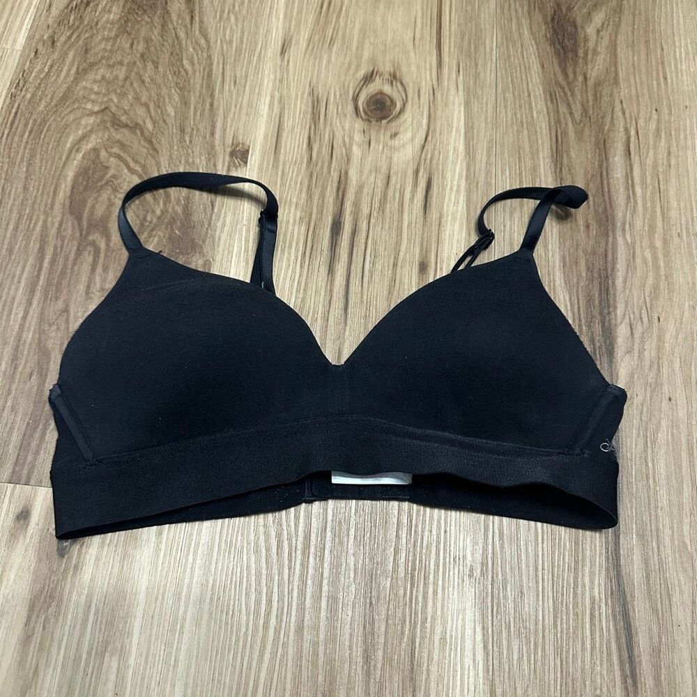 Victoria’s Secret Wear Everywhere wireless 34B lightly lined bra